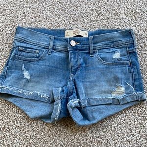 Hollister low rise short shorts